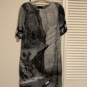 Desigual black and white graphic dress